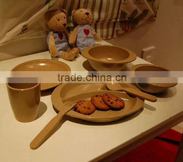 Biodegradable Organic Camping Dinnerware Set photo-3