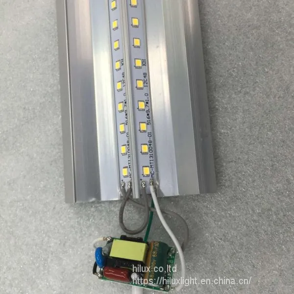 CE&ROHS Listed LED Batten Light Factory Price With High Quality photo-3