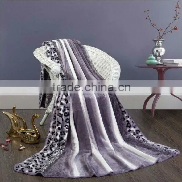 Thick Coral Fleece Blanket photo-2