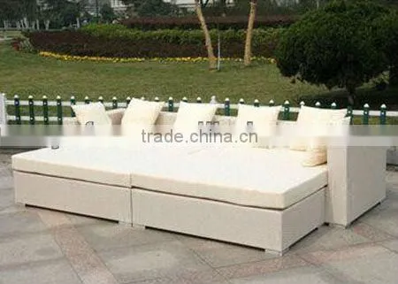 Aluminum Rattan Daybed Sofa photo-2