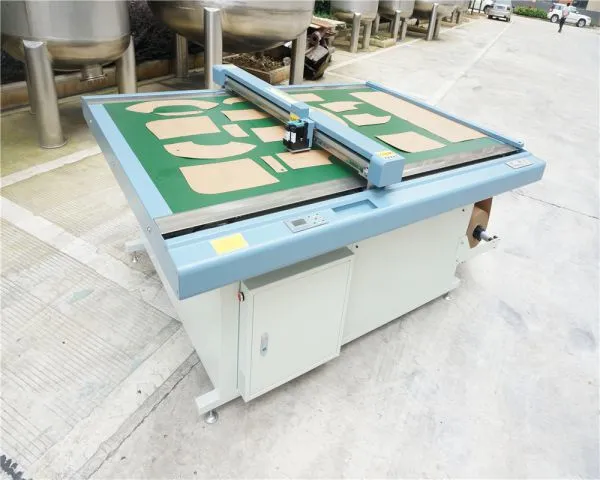 Fast Speed Inkjet Cutting Plotter Flatbed Table Cutting Plotter Garment Pattern Making Machine photo-4