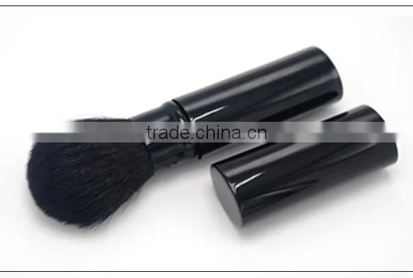 2016 Hot Sale Retractable Horse Hair Plastic Make up Brush photo-2