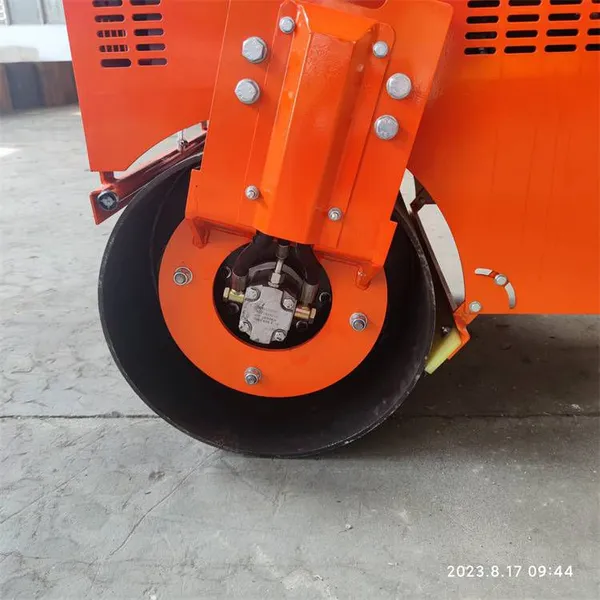 800 Double Steel Wheel Roller, 1.5t Ride-on Ground Compactor, Remote-controlled Asphalt Repair Trench Foundation Leveling photo-4