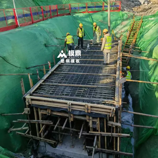 Plastic formwork for culverts