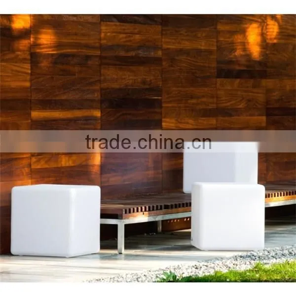 Factory Wholesale Rechargeable PE Material Waterproof Outdoor Led Cube photo-4