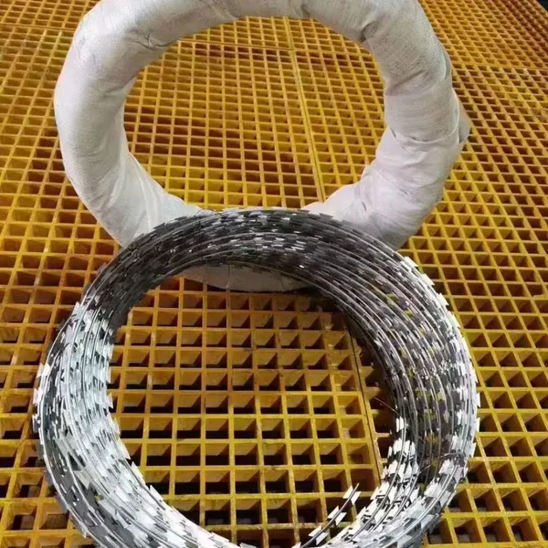 Razor Barbed Wire for Prison and High-Security Facilities - 60cm Blade Spacing photo-2