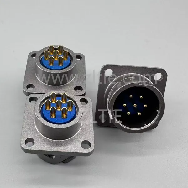 FQ18 Series 7-Pin Square Flange Male Socket photo-2