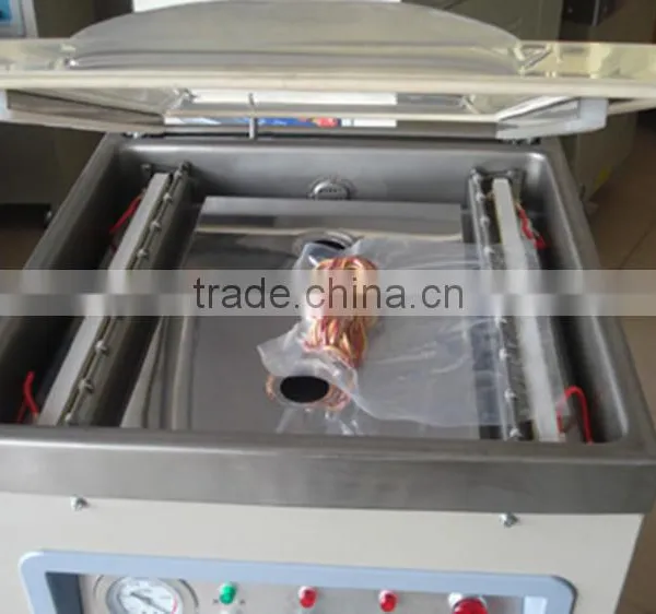 Factory Price Electric Horizontal Fish Vacuum Packaging Machine photo-2