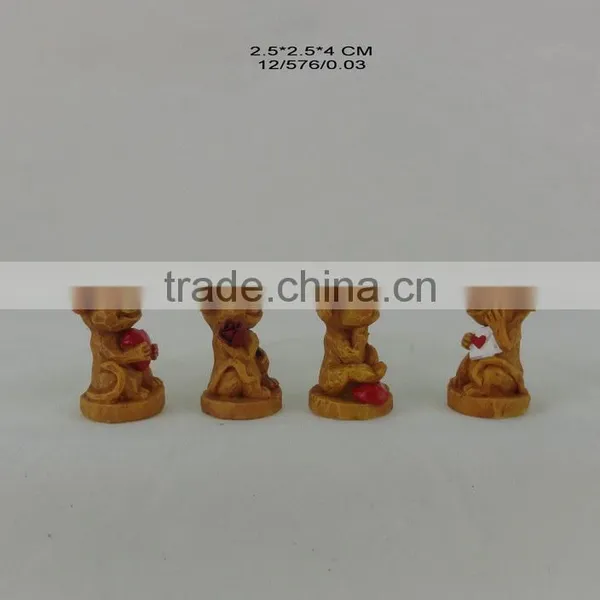 Resin Imitation Wood Effect Monkey Statues photo-5