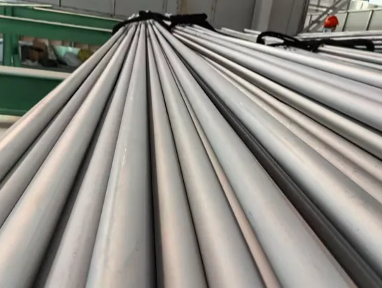 ASTM A312 Ss Tp 201 304 316 Sch40 Sch80 Decorative Ponlished Seamless Stainless Steel Pipe Tube Round Bolier Alloy photo-4