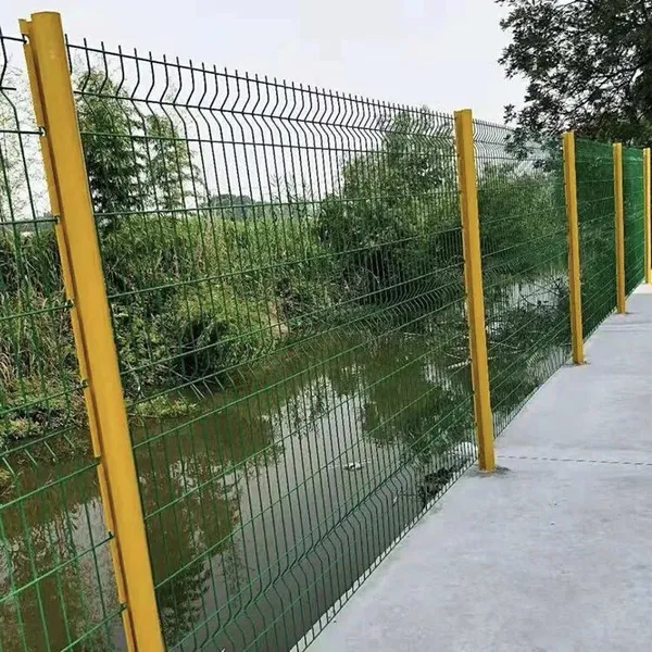 3D Curved Wire Mesh Fence With Concrete Base for Stadium Perimeter photo-2