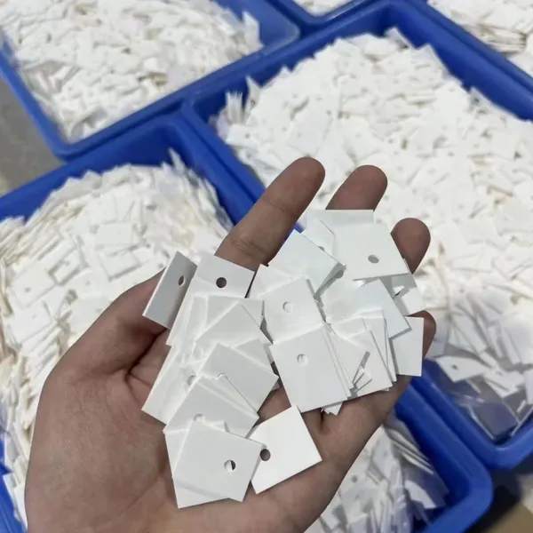 Al2O3 Ceramic Sheet TO220 TO247 TO3P TO264 Alumina Ceramic Sheet