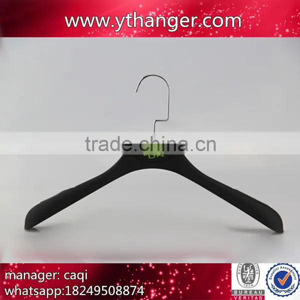 CY-602 Party Wear Shirts for Men Hanger Tshirt Rubber Plastic Hanger for Mens t Shirts photo-5