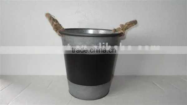 Round Metal Pot With Rope Handle and Blackboard Inset