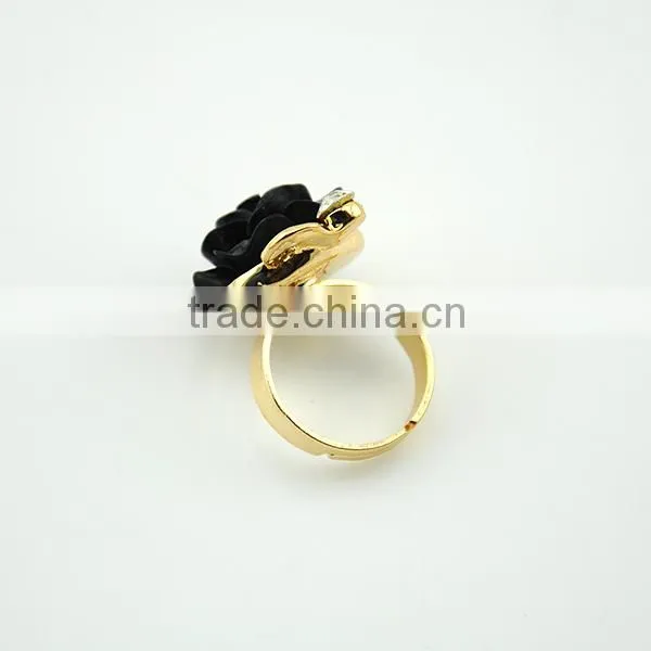 Wholesale Fashion Crystal Gold Ring With Resinl Flower photo-2