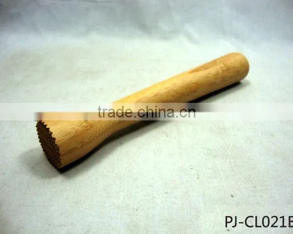 Wooden Garlic Tools