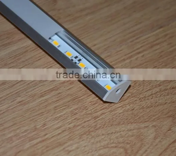 Surface Mounted Triangle Aluminum Extrusion Profile for Corner photo-2