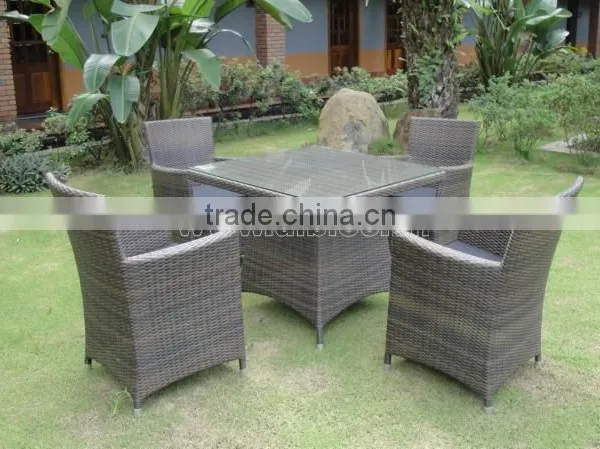 Outdoor Dining Table Set photo-3