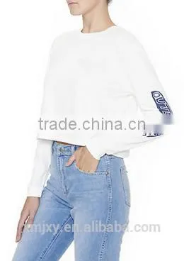 Front on The Sleeve Customized Label Long Sleeve Tee for Woman photo-2