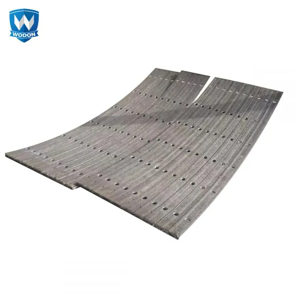 Placa de revestimento resistente a impacto com revestimento duro, de grande tamanho, para componentes de desgaste em processamento mineral