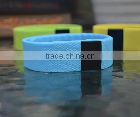 2015 TW64 Bluetooth 4.0 Smartband Waterproof Pedometer Smart Bracelet For IOS 7.0 and Android 4.3 Above photo-2