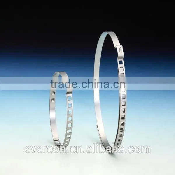 Auto Body Parts Outside Interlock Adjustable Hose Clamps photo-2