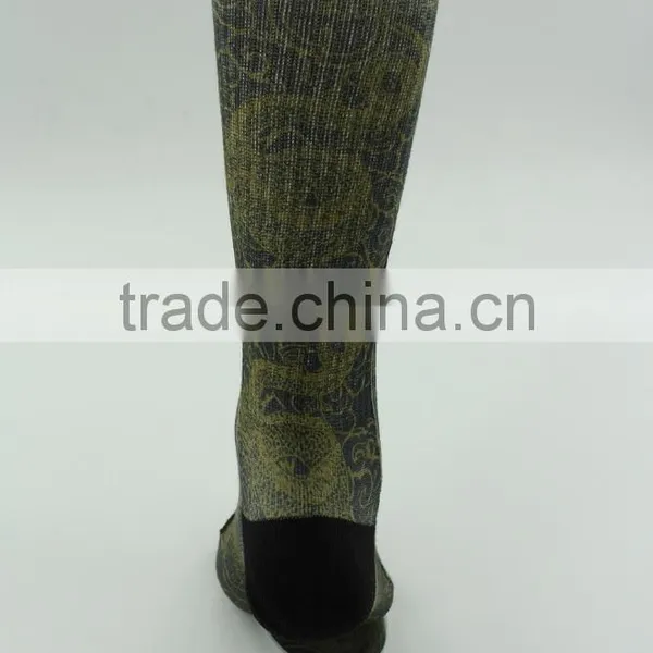 Men Sublimation Socks Polyester 3D Digital Printing Socks Free Samples photo-4