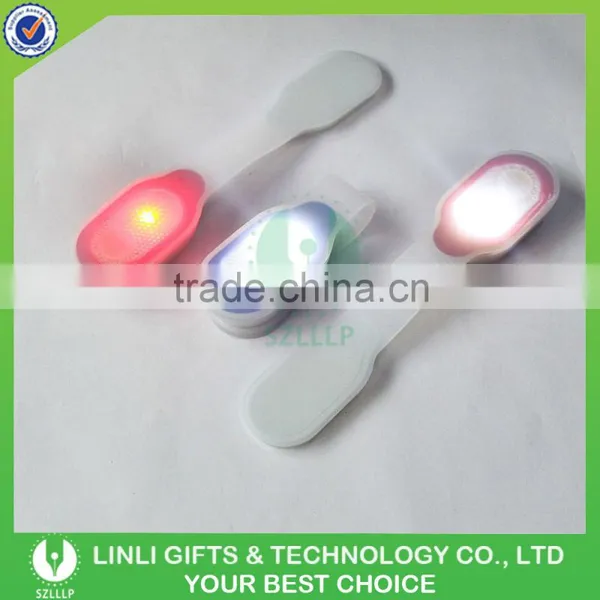 Promotional Gift Magnetic Silicone Portable Blinking LED Clip Light photo-3