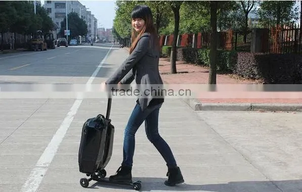 Polycarbonate Suitcase photo-3