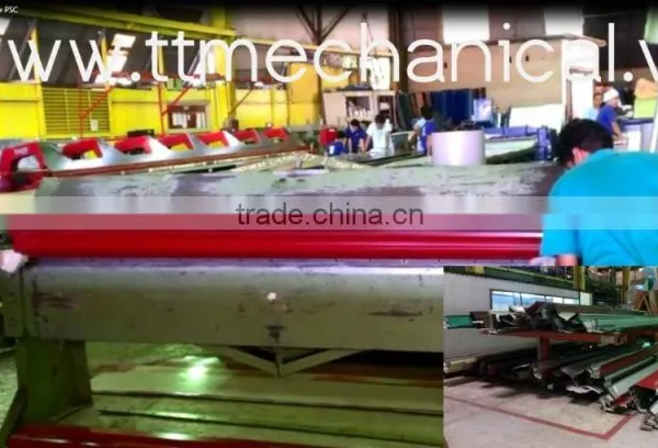 Manual Universal Sheets Folder Machine photo-2