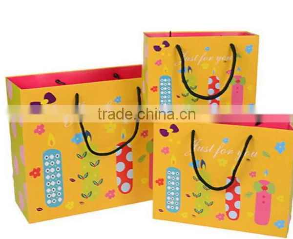 China New Arrival Cream Gift Paper Bags photo-3