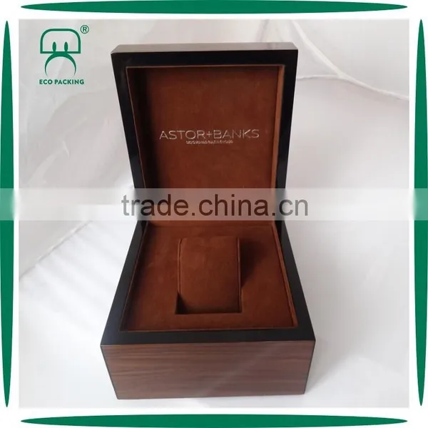 Custom Logo Laquer MDF Woodgrained Wooden Watch Box photo-2