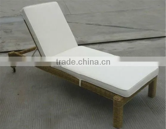 2016 Cheap Outdoor Rattan Furniture Beach Sun Lounger photo-6