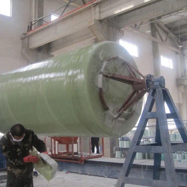 УФ-стойкий стеклопластиковый резервуар FRP для хранения соленой воды на станции опреснения морской воды