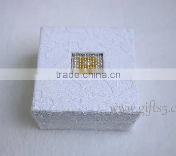 Custom Made Luxury Wedding Jewelry Packaging Box With Beaded Name Plate of R photo-3