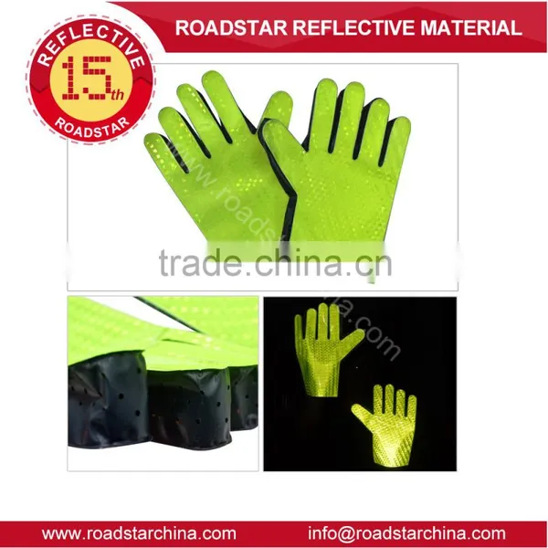 Double Reflective Side Pvc Prismatic Reflective Glove for Police photo-3