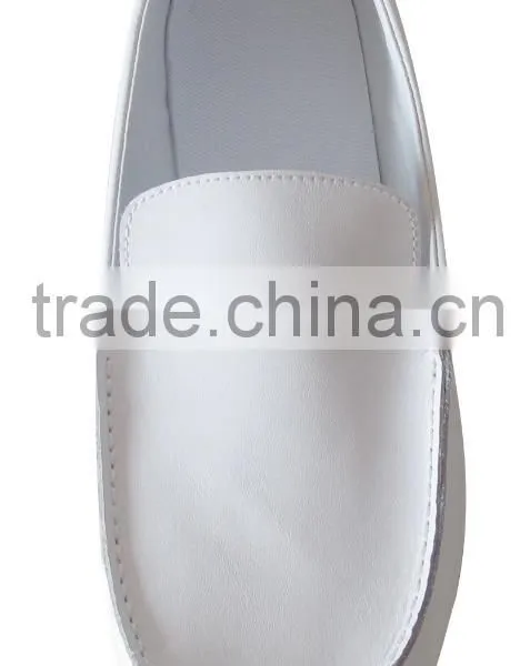 Factory Wholesale Men Shoes Flat Slip-on White Casual Shoes for Men photo-2