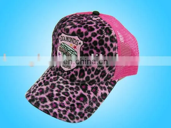 5 panel mesh cap