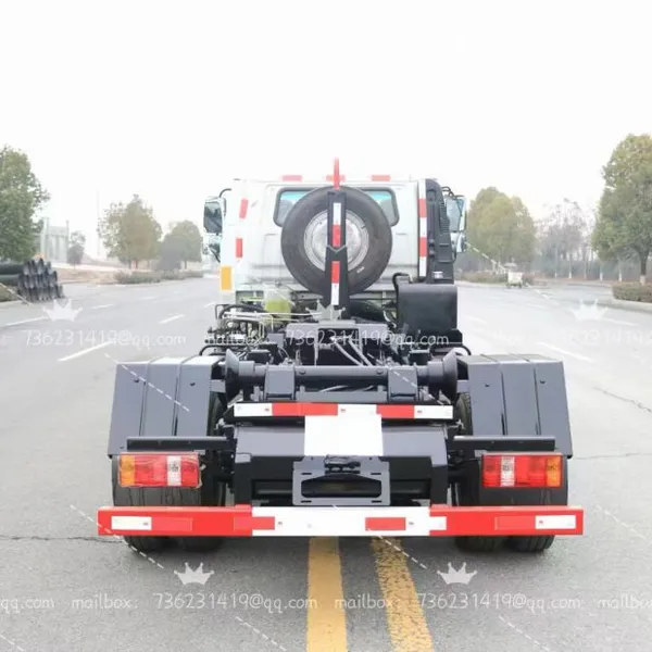 Hook Arm Garbage Truck photo-3