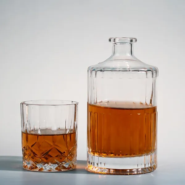 200ml 250ml 500ml Frosted Clear Colorful Fruit Juice Ice Wine Glass Bottle With Wooden Cap