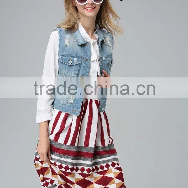 Wholesale Garment Factory Women's Denim Vest With Hoody New Design Lady's Denim Clothes photo-2