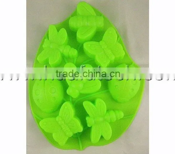 Lovely Cartoon Garden Bakeware Silicone Heart Cake Mold