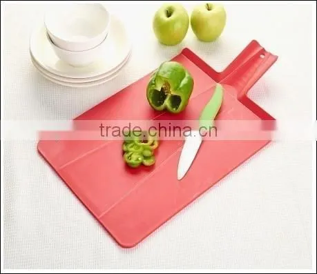 Plastic Spade Shape Cutting Board photo-3