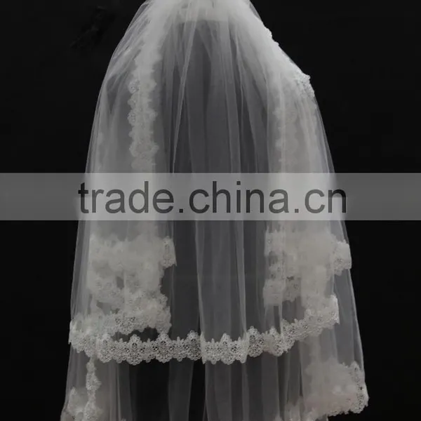 Two Layers Hem Lace Nice Design Bridal Veils With Comb