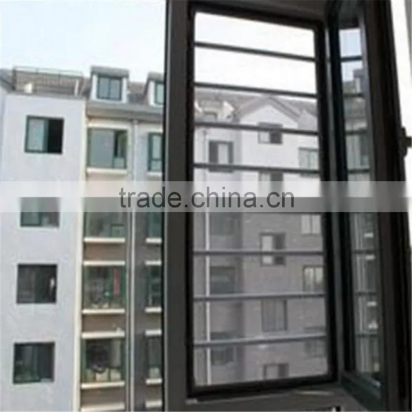 Door & Window Screens Type /Fiberglass Netting /Material Retractable Roll /mosquito Screens /Window Screen Mesh photo-2