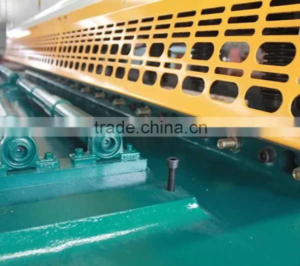 Economical Best Selling Hydraulic Iron Steel Shearing Machine photo-4
