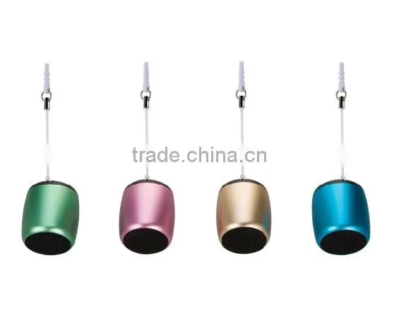 Hot Selling Portable Mini Bluetooth Speaker With Self-timer photo-4