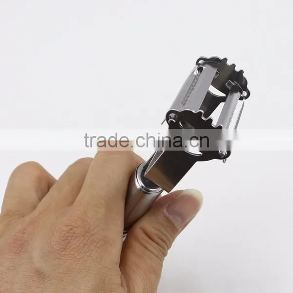 Stainless Steel Vegetable & Fruit Peeler With Smile Design photo-3