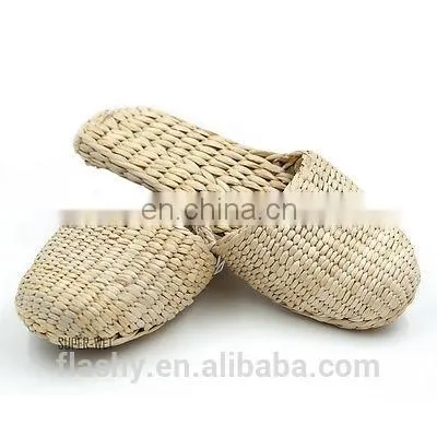 Wholesale Handwoven Grass Slippers Beach Shoes House Shoes Woman's Slippers photo-2