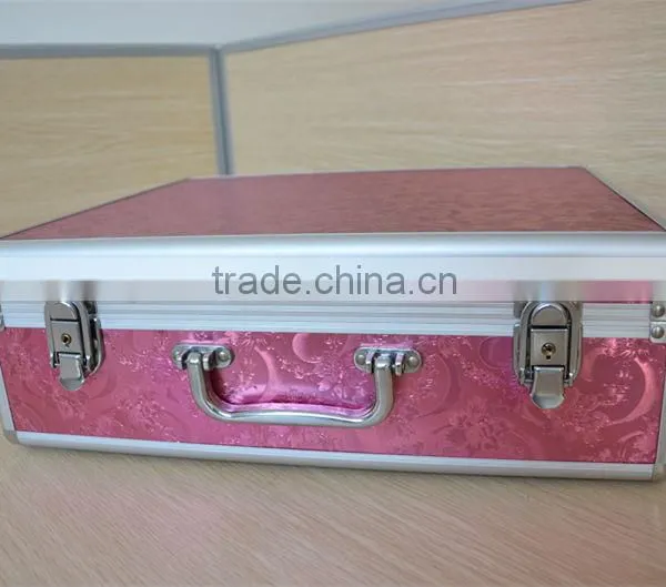 China Customized Pink Aluminum Hand Case photo-2